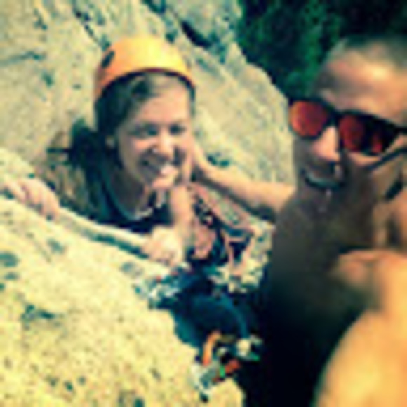 Profile Picture of Megan Broekemeier (@m_broekemeier) on Poshmark