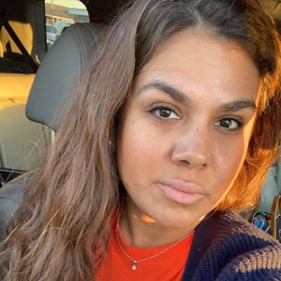 Profile Picture of Iris Guardado-Maple (@GuardadoMaple) on Twitter