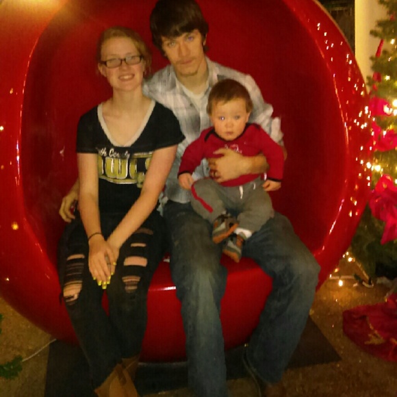 Kelly Heston - Poshmark Profile Picture of Kelly Heston (@kellybug22) on Poshmark