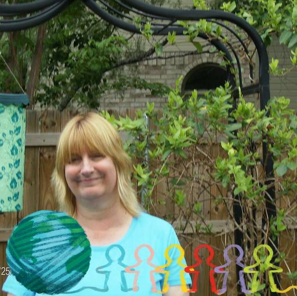 Profile Picture of Sandy Hopper (@sandhopper) on Poshmark