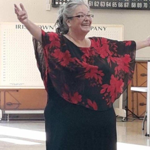 Profile Picture of Lori Heusner (@loriheusner) on Poshmark