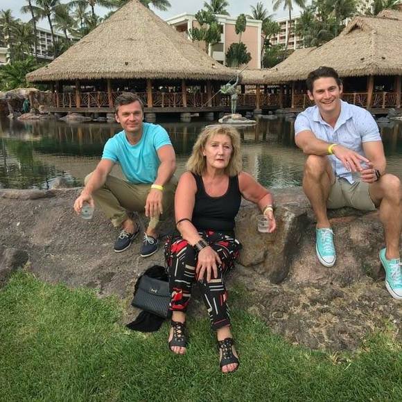 Profile Picture of Nadezhda Morozova (@mbaumshetyn) on Poshmark