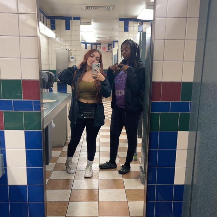 😏 - Tiktok Profile Picture of 😏 (@kaylee.colonn) on Tiktok