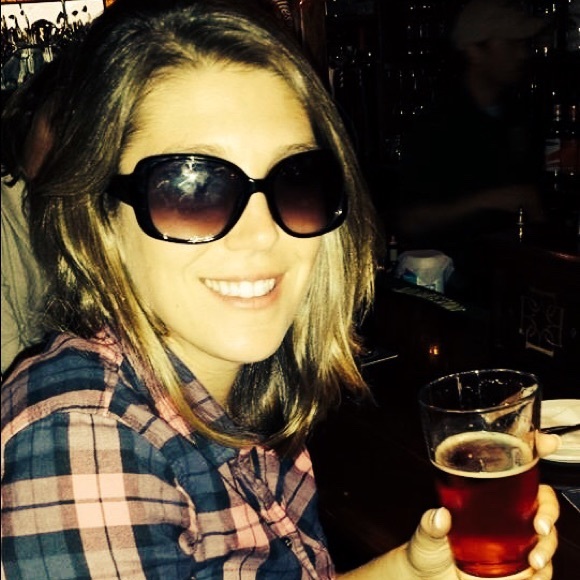 Meghann Hennrikus - Poshmark Profile Picture of Meghann Hennrikus (@mhennrikus) on Poshmark