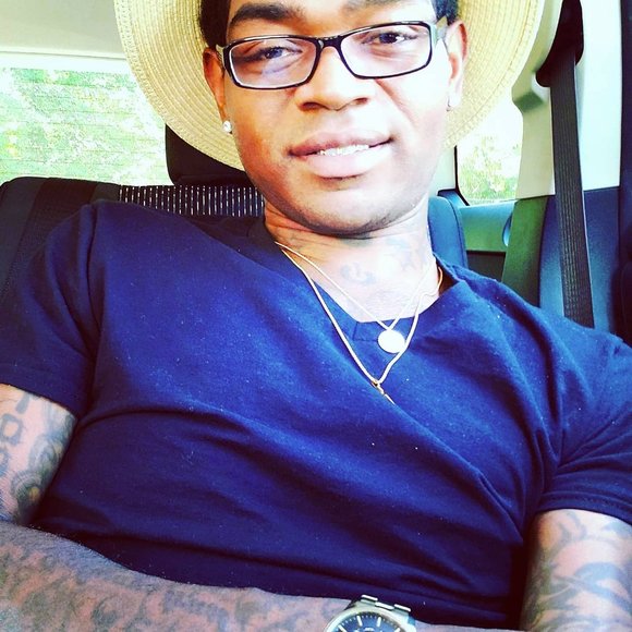 Profile Picture of Jakeon Avery (@javery22) on Poshmark