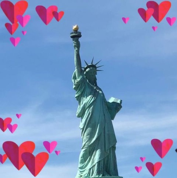 Profile Picture of Angel Zhang (@zmingduan) on Poshmark