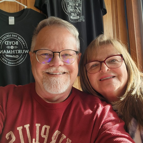 Profile Picture of Larry Daniels (@larrydaniels552) on Poshmark