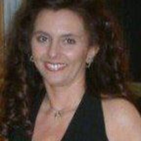 Profile Picture of Kathie Lavarnway duncan (@katdec101) on Poshmark
