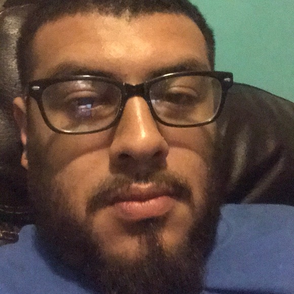 Profile Picture of Benjamin Zuniga (@benzuniga13) on Poshmark