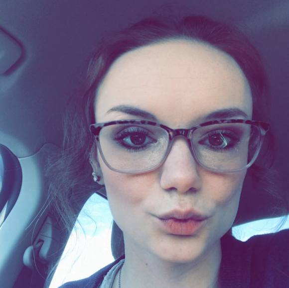 Profile Picture of Taylor Blaty (@taylorblaty1999) on Poshmark