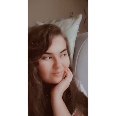 Profile Picture of Bella Freeman (@b_freeman1) on Twitter