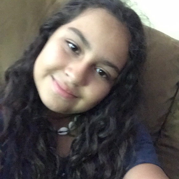 Profile Picture of Isabella Herrera (@jellybelly200) on Poshmark