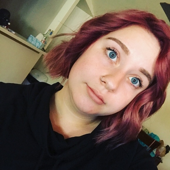 Megan Bohlmann - Poshmark Profile Picture of Megan Bohlmann (@mbmiami1415) on Poshmark