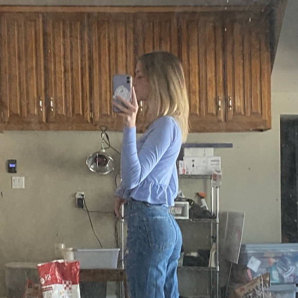 Profile Picture of Gwyneth Simank (@gwynethsimank) on Poshmark