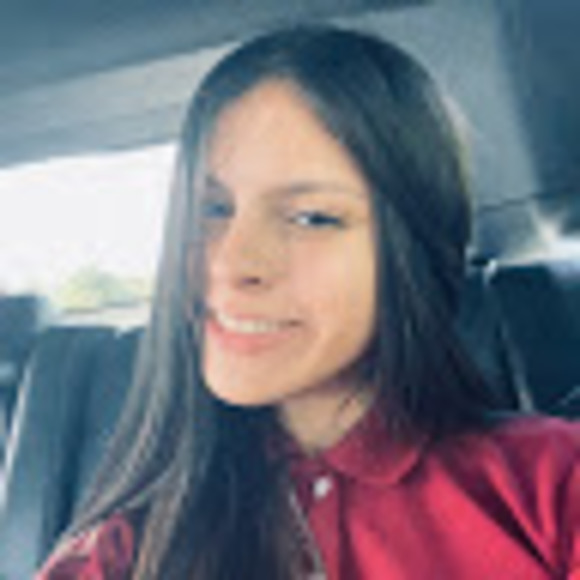 Profile Picture of Tailianys Chinea (@taychinea) on Poshmark