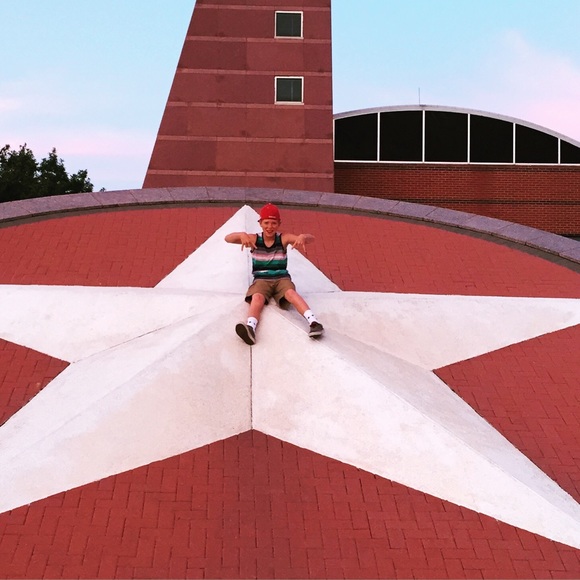 Profile Picture of Hayes Pavatt (@pavatt_5) on Poshmark