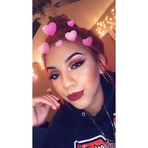 Profile Picture of Kimberly Esparza (@kiimberly_09) on Poshmark