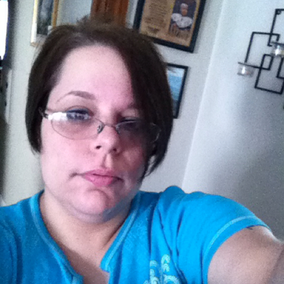 Profile Picture of Crystal Faltisco (@crystalita74) on Poshmark