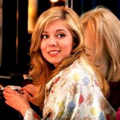 Profile Picture of Alex! (@NurdyForMcCurdy) on Twitter