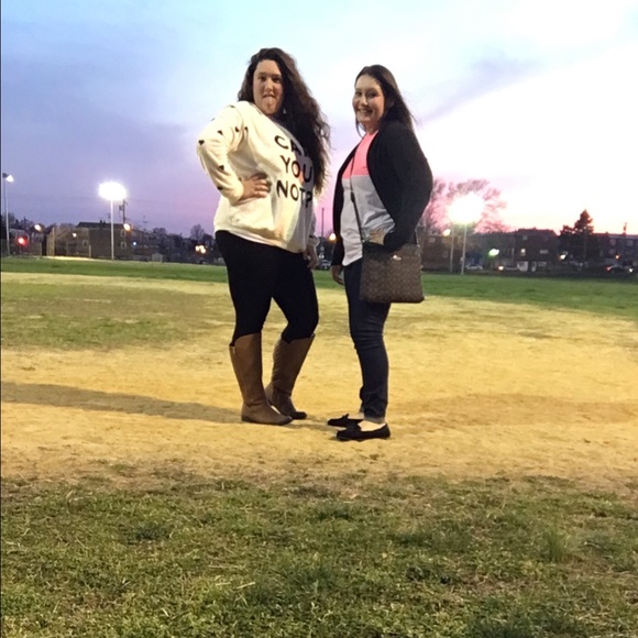 Profile Picture of Danielle Costick (@costick1121) on Poshmark