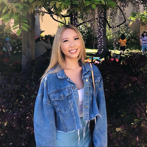 Profile Picture of Joey Lu (@joeylu) on Poshmark