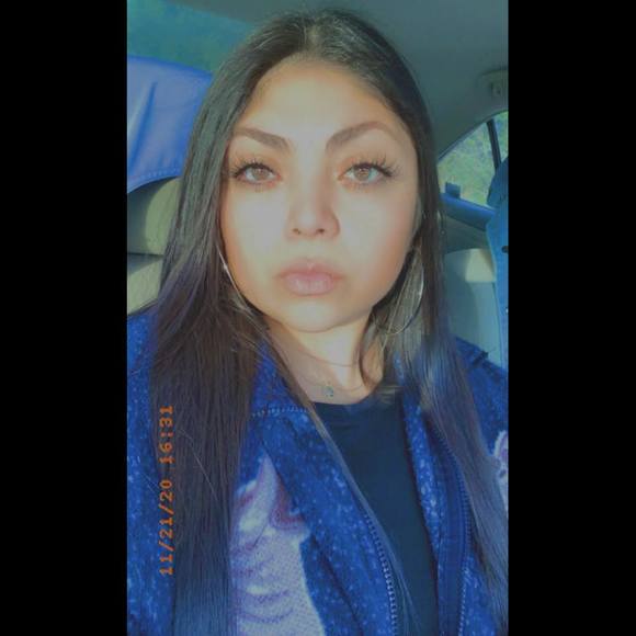 Profile Picture of Tyler Luna (@tyler_luna) on Poshmark