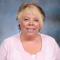 Profile Picture of Lori Buechler Weinert (@lippylori) on Pinterest