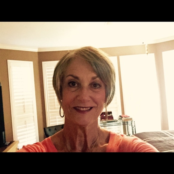 Profile Picture of Margaret Wyatt (@maggiemayintx) on Poshmark