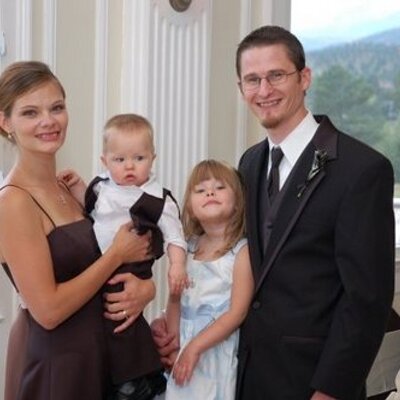 Profile Picture of Tanya&Eric Felder (@TandEHerbalife) on Twitter