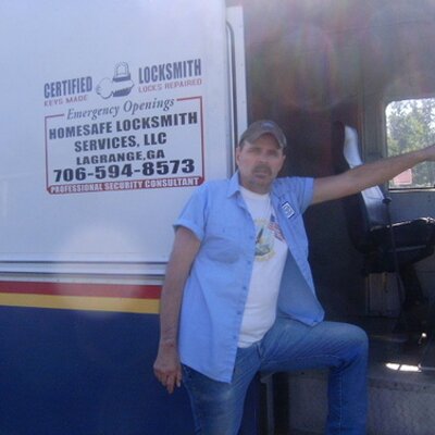 Profile Picture of Mark Hawkins (@marc_S_wainHawk) on Twitter