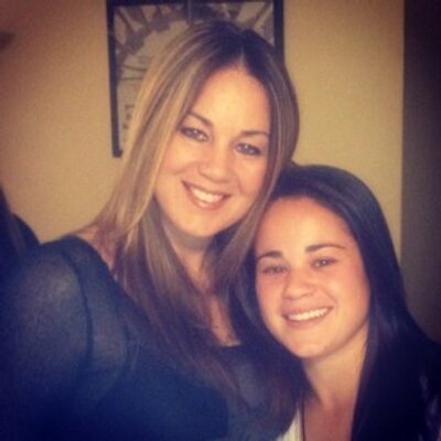 Profile Picture of Monique Rojas (@mopen24) on Twitter