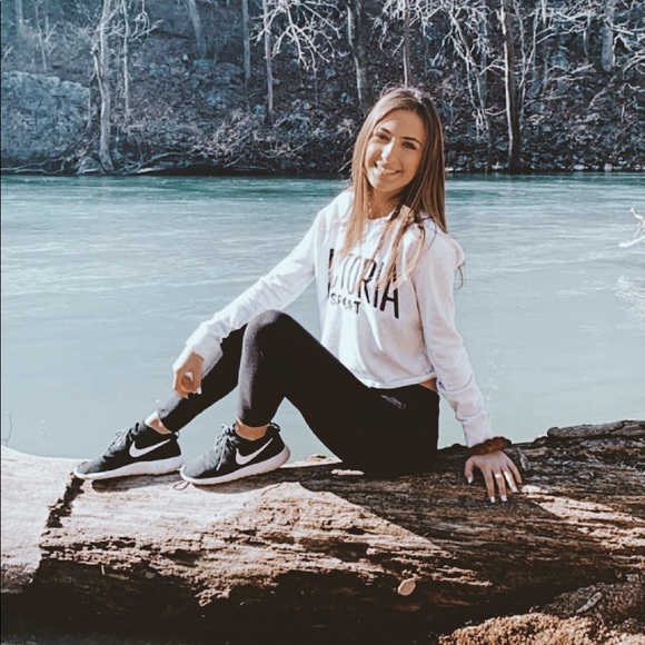 Profile Picture of Addison Coleman (@addisoncoleman) on Poshmark