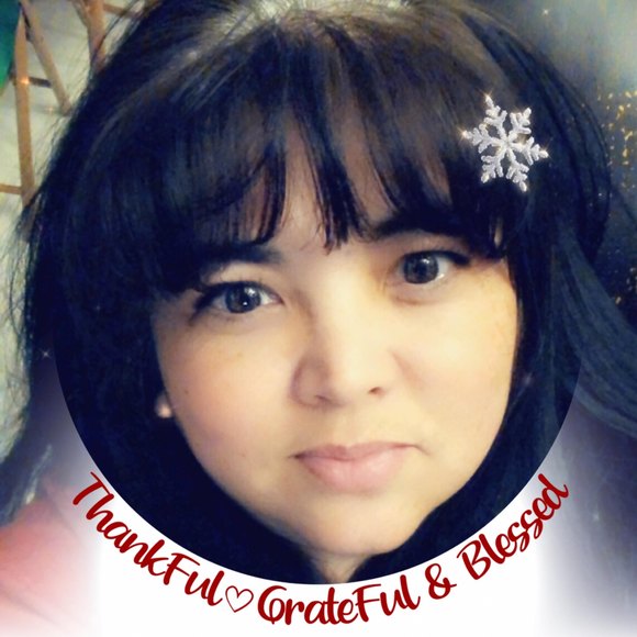 Profile Picture of Shirley Adkins (@smadkins27) on Poshmark