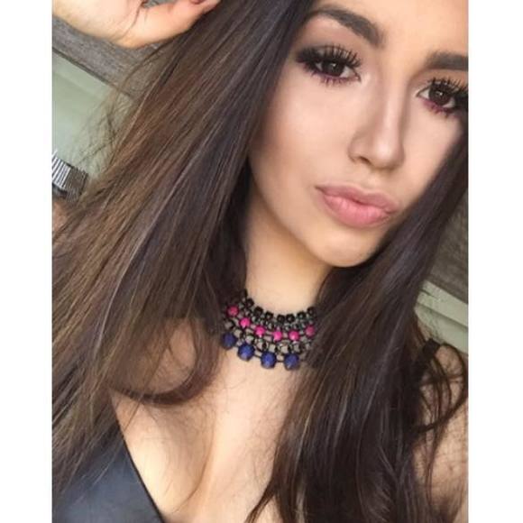 Profile Picture of Gabriela Cairos (@gabicairos) on Poshmark