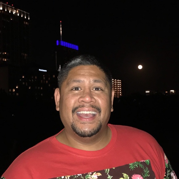 Profile Picture of Ben Ignalino (@bignalinojr) on Poshmark