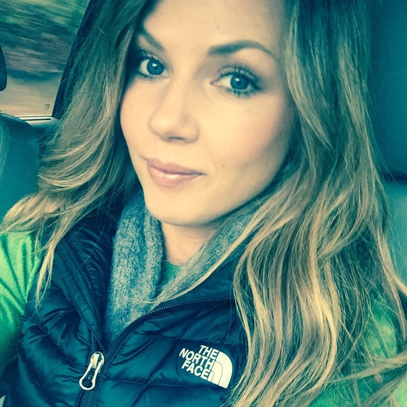 Profile Picture of Brook Eichman (@beichman) on Poshmark