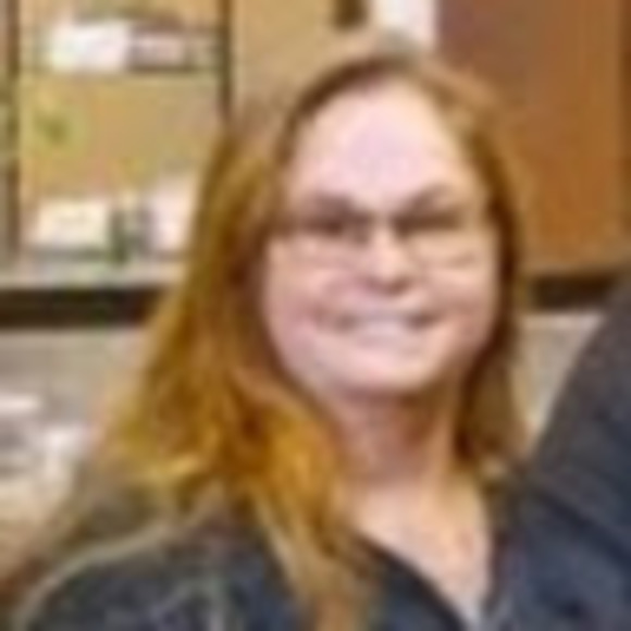 Profile Picture of Marlene Doolan (@marlenedoolan) on Poshmark