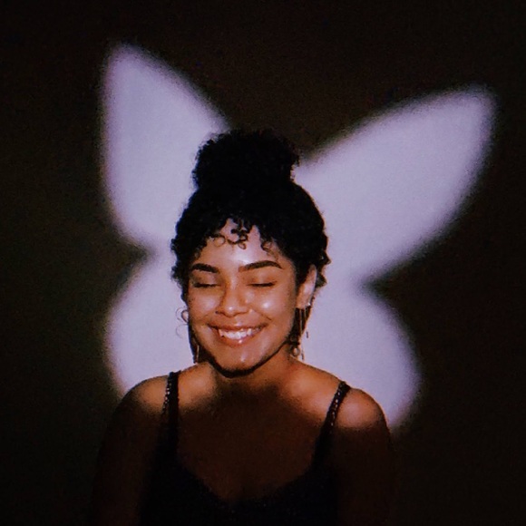 Profile Picture of Cheyenne Barron (@cheyennebarron) on Poshmark