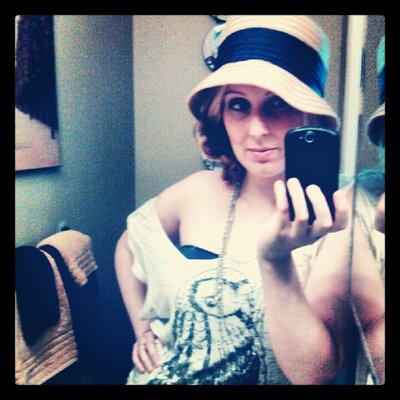 Profile Picture of Jessie Logsdon (@@JessLogsdon) on Twitter