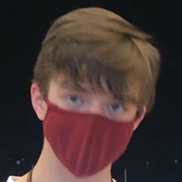 Profile Picture of Matthew Buchert (@matthewb157) on Poshmark