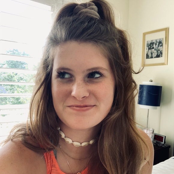 Profile Picture of Isabella Mcdaniel (@isabella_k_m) on Poshmark