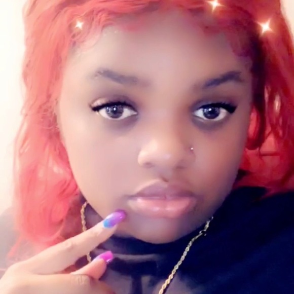 Profile Picture of Starcia Luzincourt (@starcialove) on Poshmark