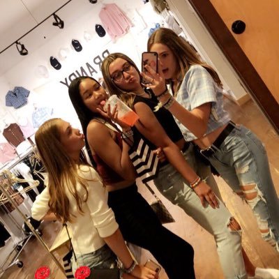 Profile Picture of Olivia Bannister (@oliviabanniste4) on Twitter