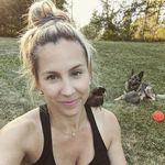 Profile Picture of joelle1516 (@wegelebenfamilyfarm) on Instagram