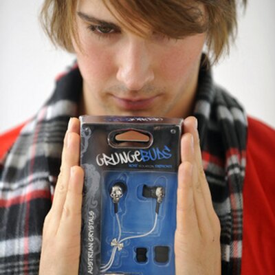 Profile Picture of He Lindo Is Right! (@JamesGato_) on Twitter