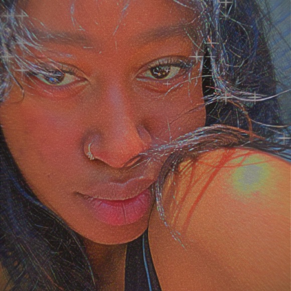 Profile Picture of Samira Rountree (@samirarountree) on Poshmark
