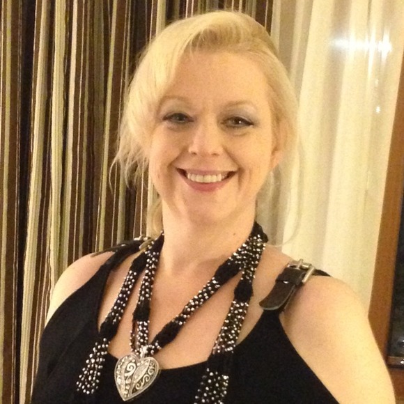 Profile Picture of Alyce Troutman (@lylianna22) on Poshmark