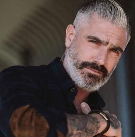 Profile Picture of Guillermo Flores (@rufinafuentes82) on Poshmark