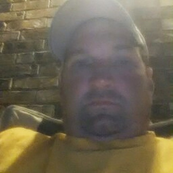 Profile Picture of Kevin Lunsford (@klunsford6698) on Poshmark