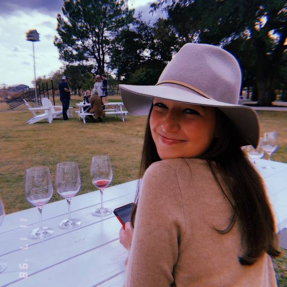 Profile Picture of Katie Klaff (@katieklaff) on Poshmark